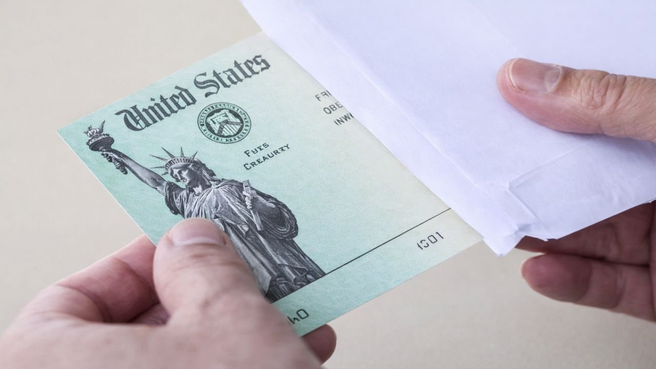 Stimulus Payment February 2026, IRS Direct Deposit Relief, Tariff Dividend & Tax Refund Fact Check